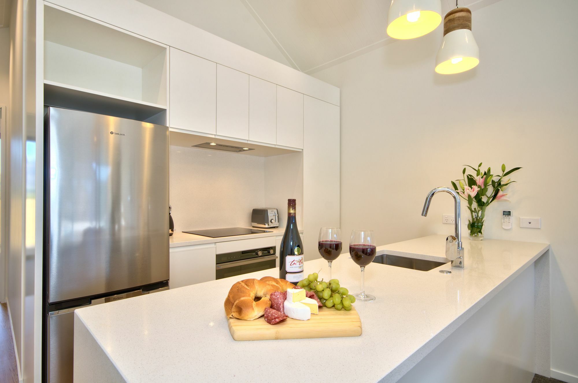 Cherry Blossom Holiday Apartment Queenstown Exteriör bild