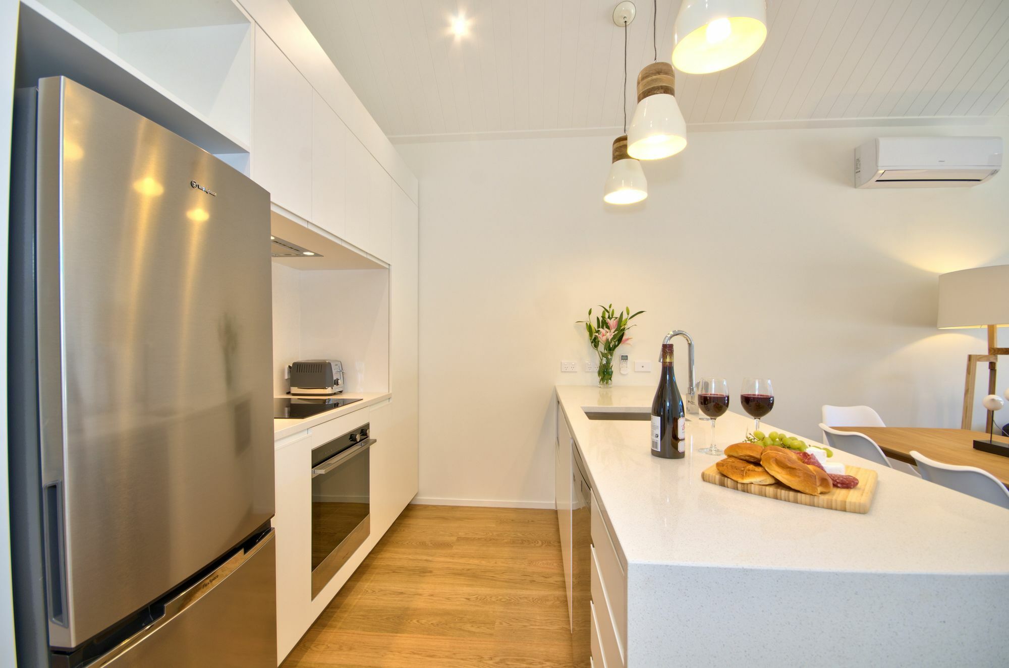 Cherry Blossom Holiday Apartment Queenstown Exteriör bild